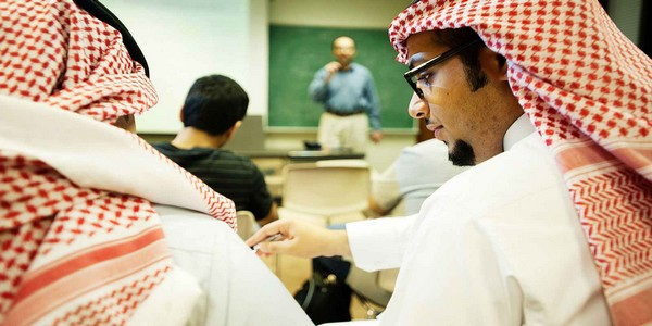مطلوب اطباء وطبيبات للعمل بالسعوديه رواتب مجزيه جدا